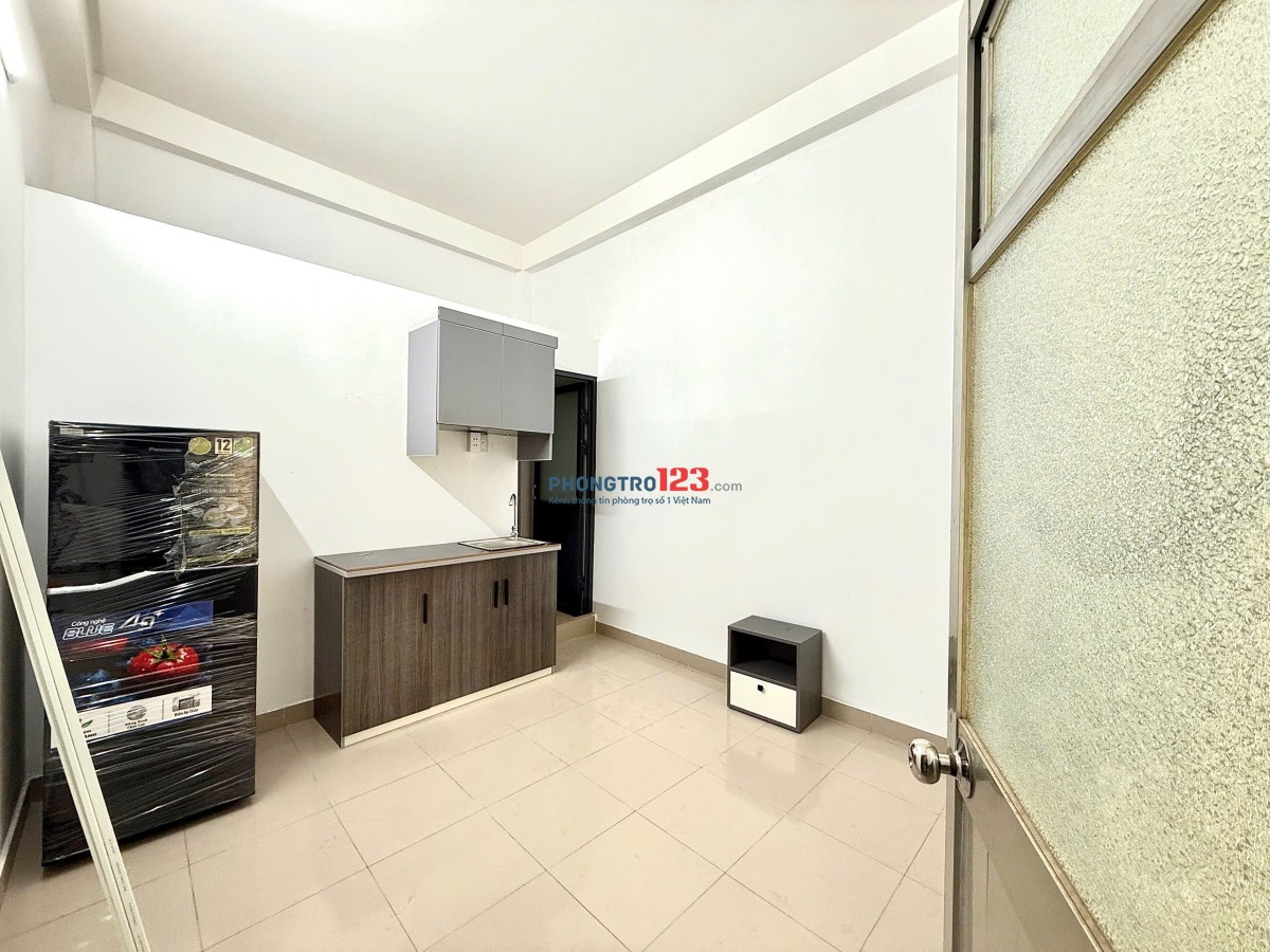 Cho thuê studio ban công full nội thất