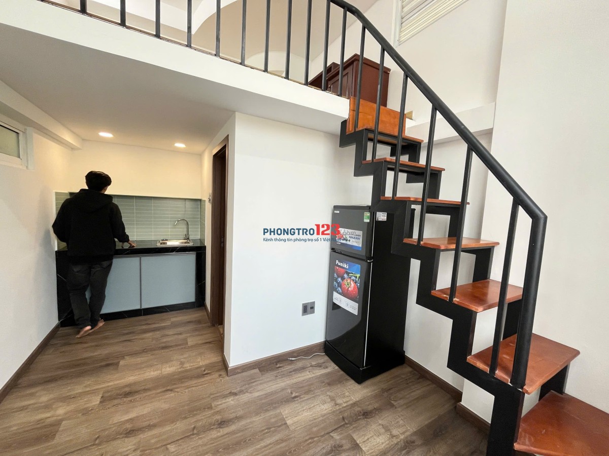 Cho thuê căn hộ gác cao thoáng mát gần KDC Nam Long, cầu Phú Mỹ, Phú Mỹ Hưng, nhà thi đấu đa năng Q7