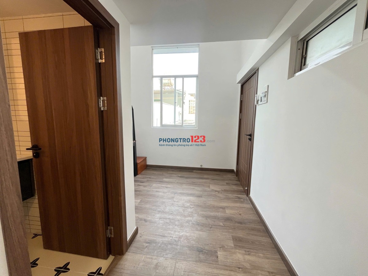 Cho thuê căn hộ gác cao thoáng mát gần KDC Nam Long, cầu Phú Mỹ, Phú Mỹ Hưng, nhà thi đấu đa năng Q7