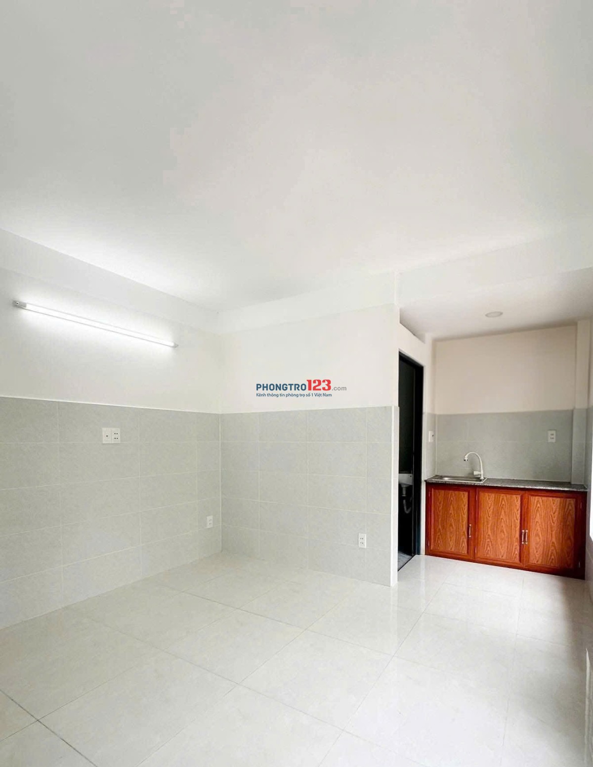 CHO THUÊ PHÒNG TRỌ LẠC LONG QUÂN – GIÁP Q10