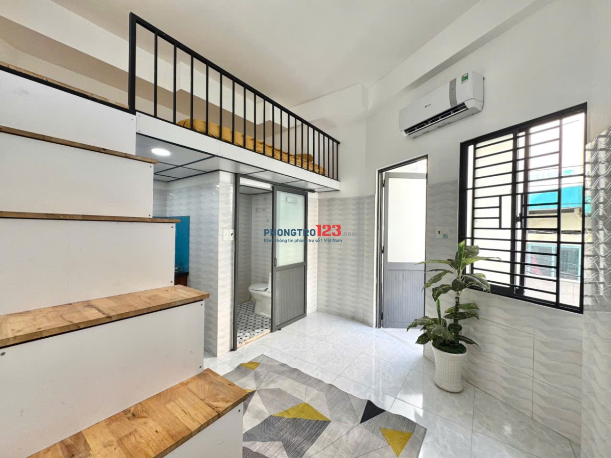 PHÒNG CÓ GÁC CỬA SỔ LỚN KẾ BÊN SVD PHÚ THỌ - LỮ GIA