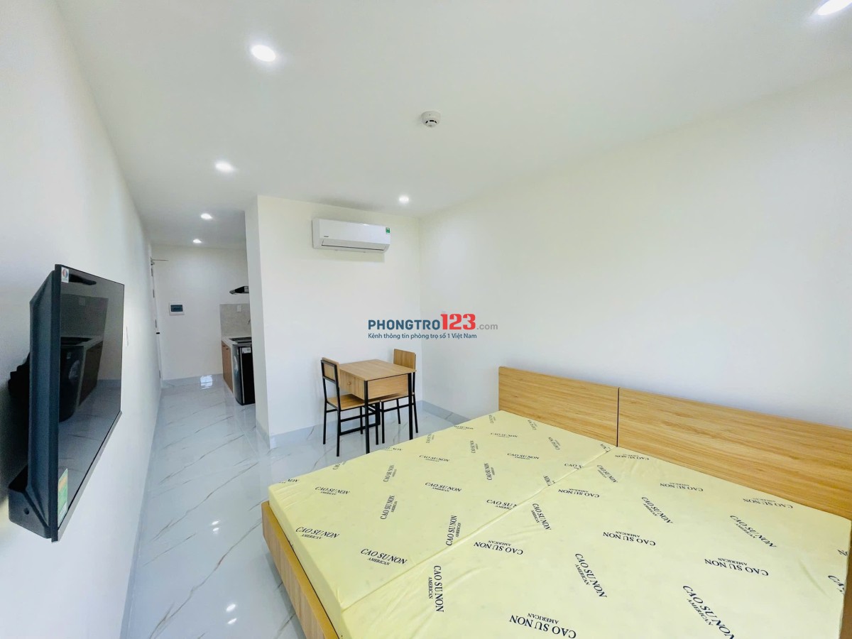 Studio Cửa Sổ 35m2 - Tách Bếp, Sạch Sẽ - Chu Văn An - Ngã Tư Hàng Xanh