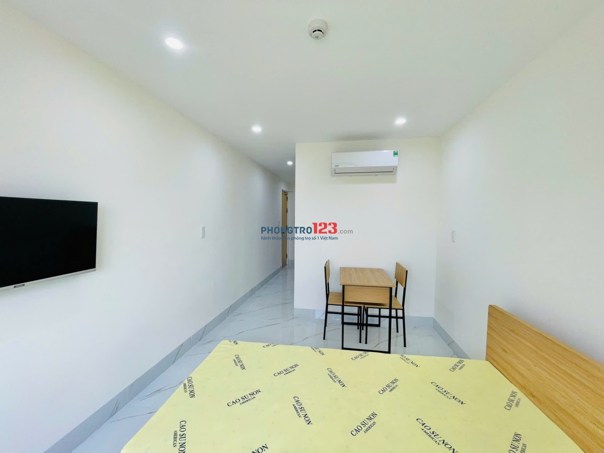 Studio Cửa Sổ 35m2 - Tách Bếp, Sạch Sẽ - Chu Văn An - Ngã Tư Hàng Xanh