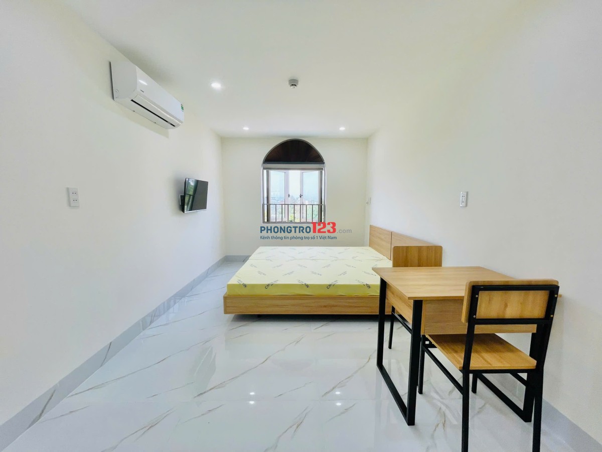 Studio Cửa Sổ 35m2 - Tách Bếp, Sạch Sẽ - Chu Văn An - Ngã Tư Hàng Xanh