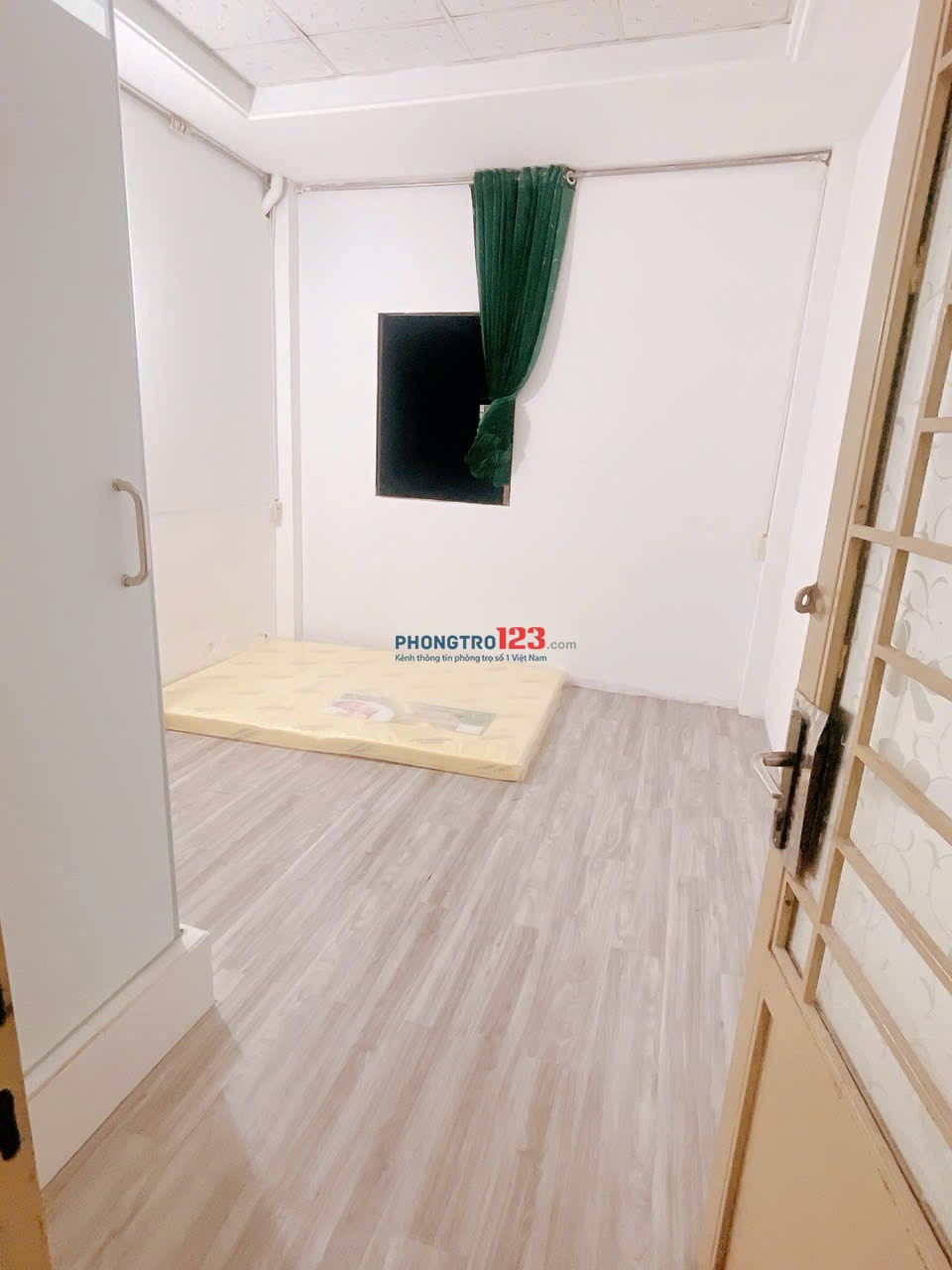 Phòng Q3, 20m², máy lạnh, tủ lạnh, WC riêng, ở 1–3 người – 2.9tr/th, Cư Xá Đô Thành P4 Q3