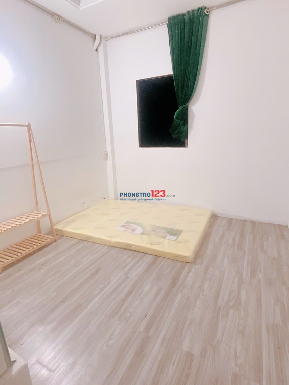 Phòng Q3, 20m², máy lạnh, tủ lạnh, WC riêng, ở 1–3 người – 2.9tr/th, Cư Xá Đô Thành P4 Q3