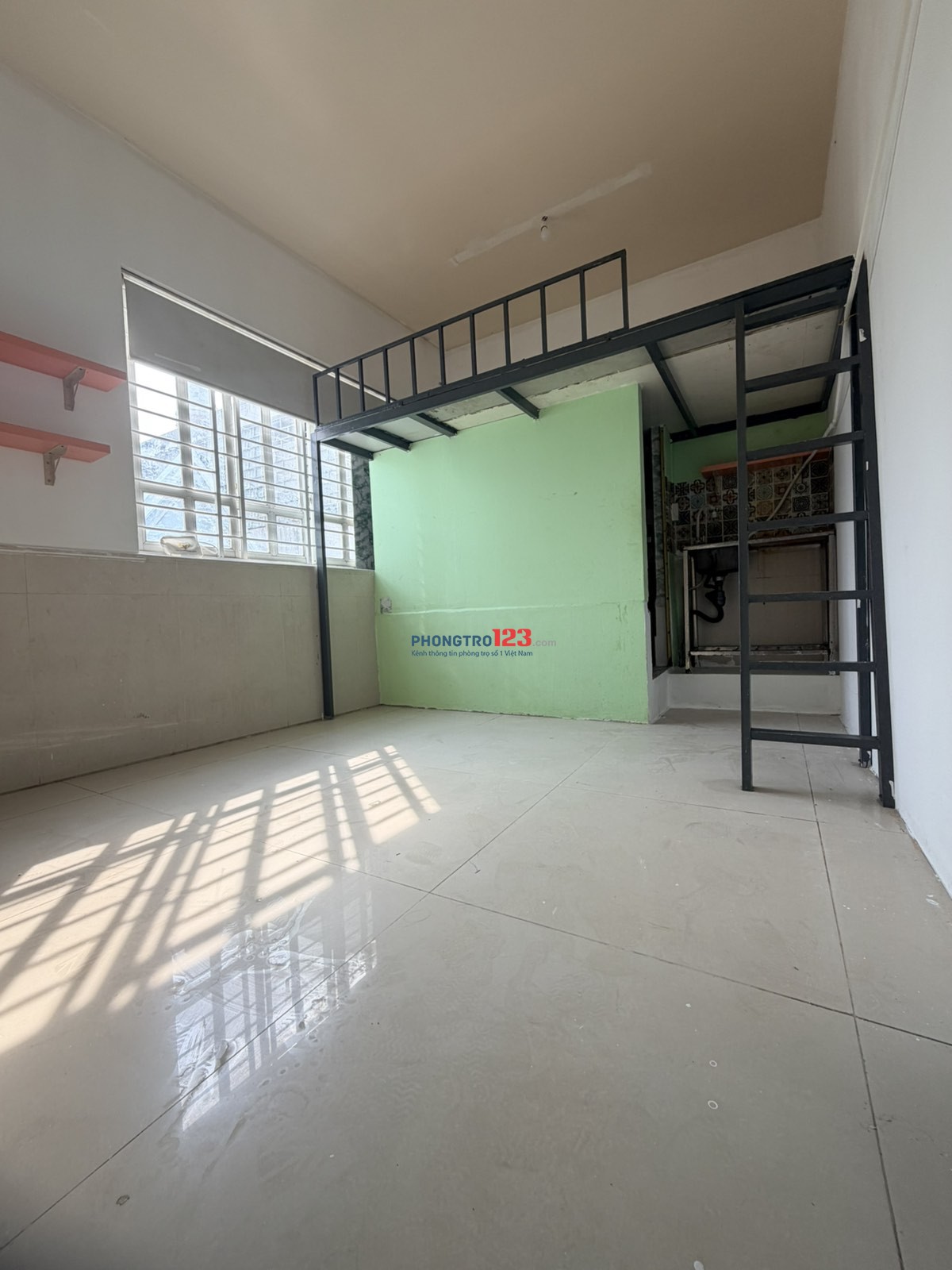 PHÒNG TRỌ ĐẠI HCJ VĂN HIẾN CÓ GÁC +MÁY LẠNH SẴN GIÁ RẺ