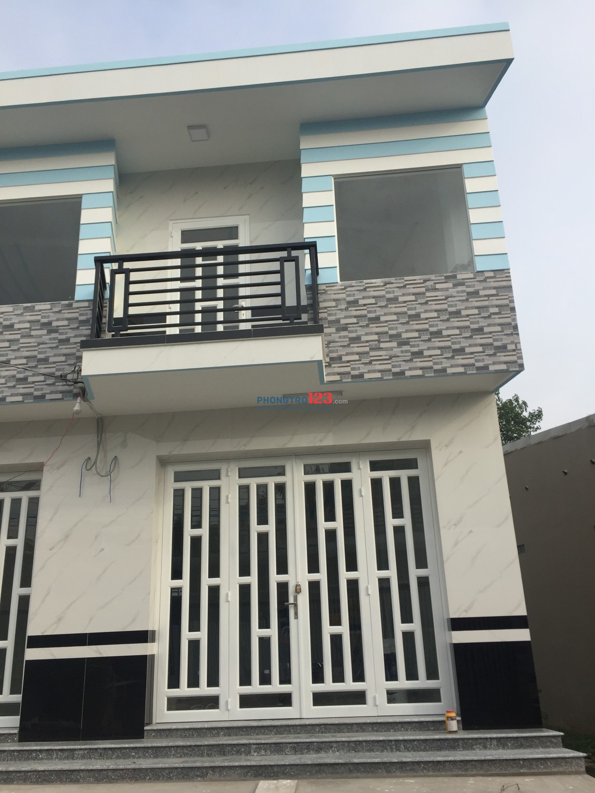 Cho thuê nhà hẻm - Sân đậu Oto