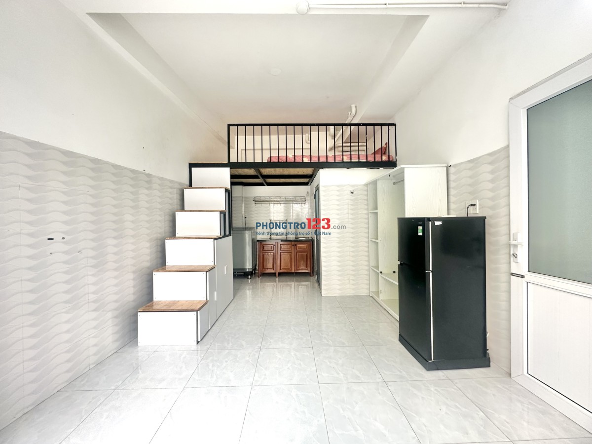 PHÒNG BAN CÔNG 30m2 FULL TIỆN NGHI MÁY GIẶT RIÊNG LÝ THƯỜNG KIỆT GẦN ĐH BÁCH KHOA