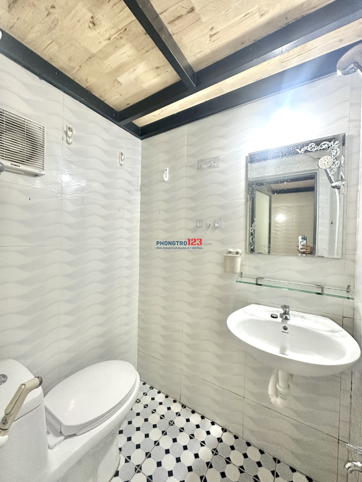 PHÒNG BAN CÔNG 30m2 FULL TIỆN NGHI MÁY GIẶT RIÊNG LÝ THƯỜNG KIỆT GẦN ĐH BÁCH KHOA