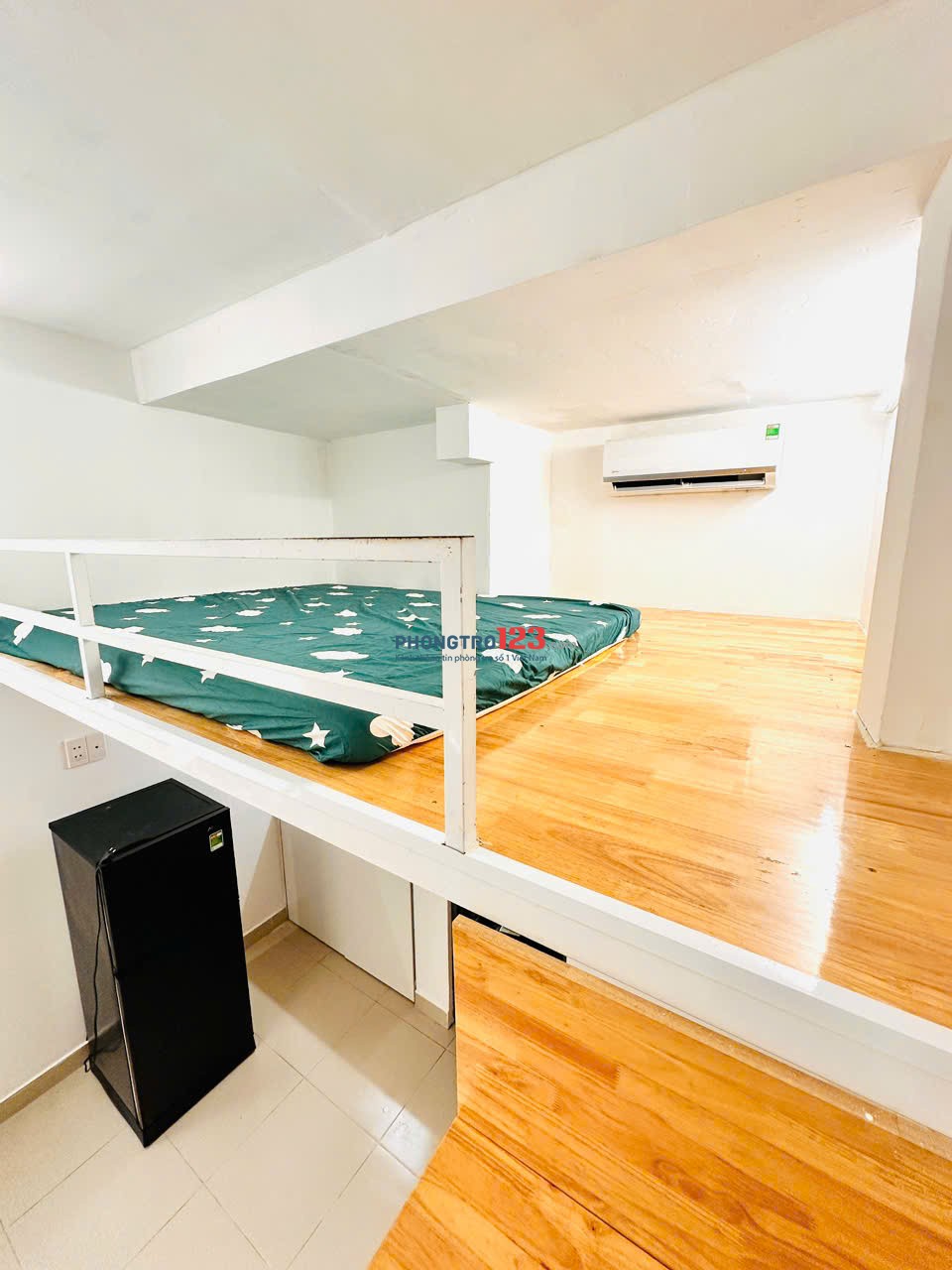 Phòng Duplex đủ nội thất đi bộ qua ĐH Hutech, DH Ngoại Thươg Q.Bình Thạnh.