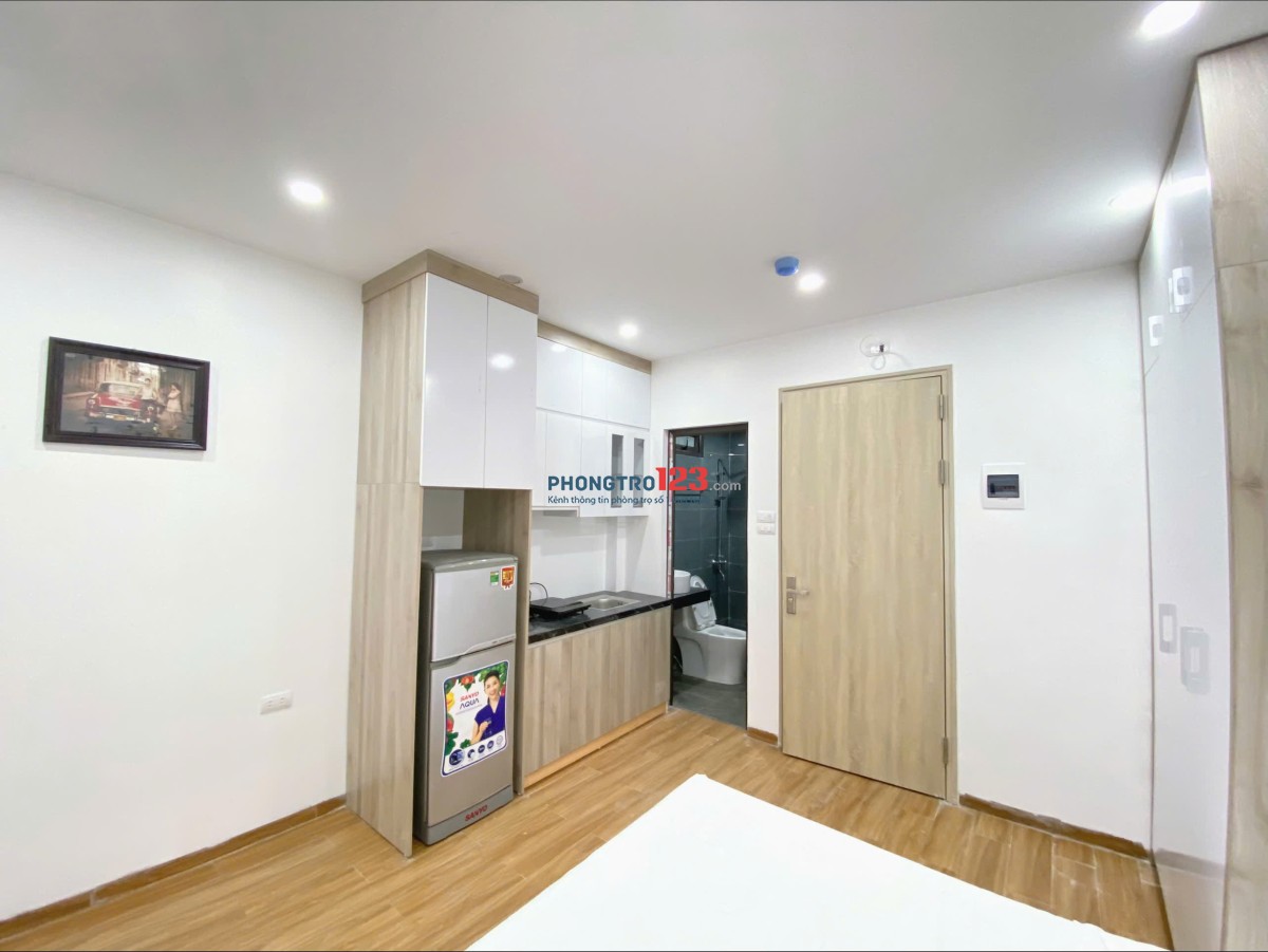 Cho thuê căn hộ Studio chỉ 4tr tại phố Âu Cơ, Tây Hồ