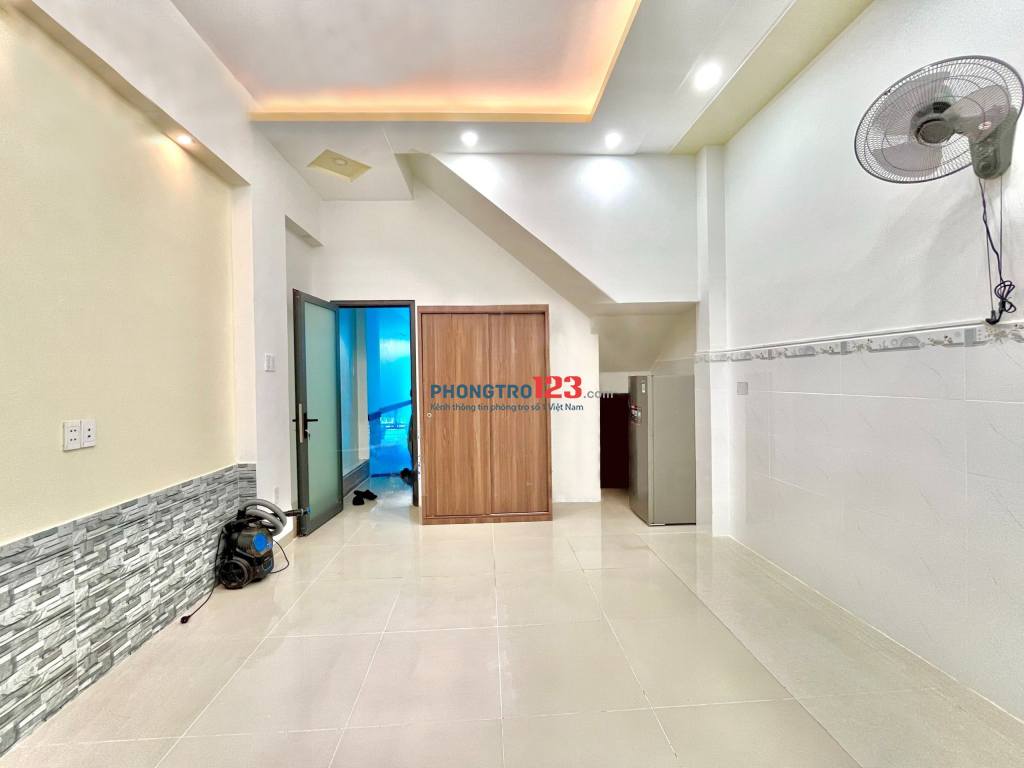 phòng 40m2 tầng trệt - tách bếp, thoáng mát Lê Văn Thọ, P9, GV