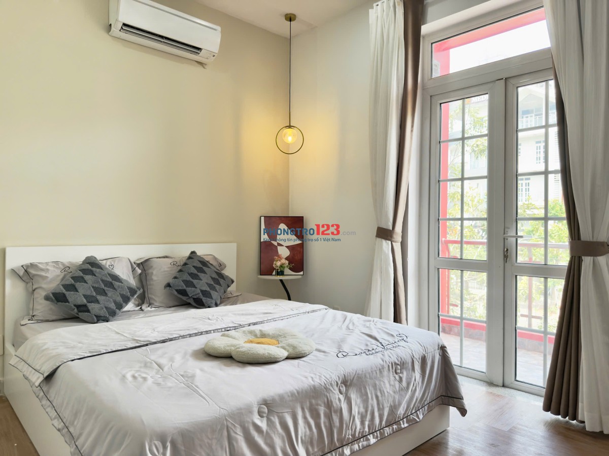 CHO THUÊ NGẮN - DÀI HẠN CĂN HỘ BAN CÔNG CỬA SỔ Ở HIM LAM Q7 SÁT LOTTE - RMIT - Q1 - Q4 - TDTU