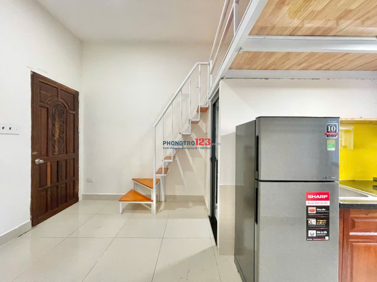 PHÒNG CÓ GÁC CỬA SỔ TRỜI - MỚI XÂY GẦN LẠC LONG QUÂN