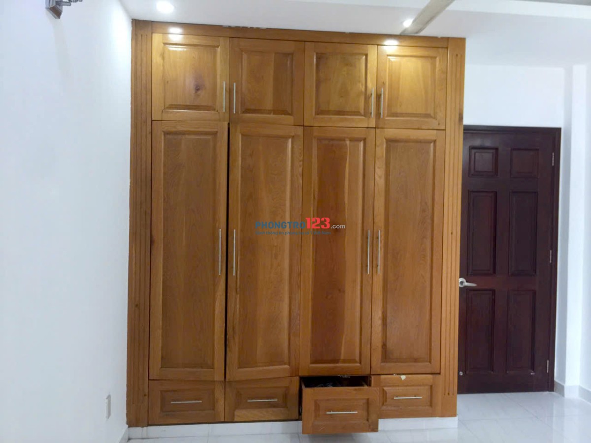 Tìm người ở ghép 1:1 Q4 tự do,1tr75/ng, máy nóng lạnh, ko chg chủ