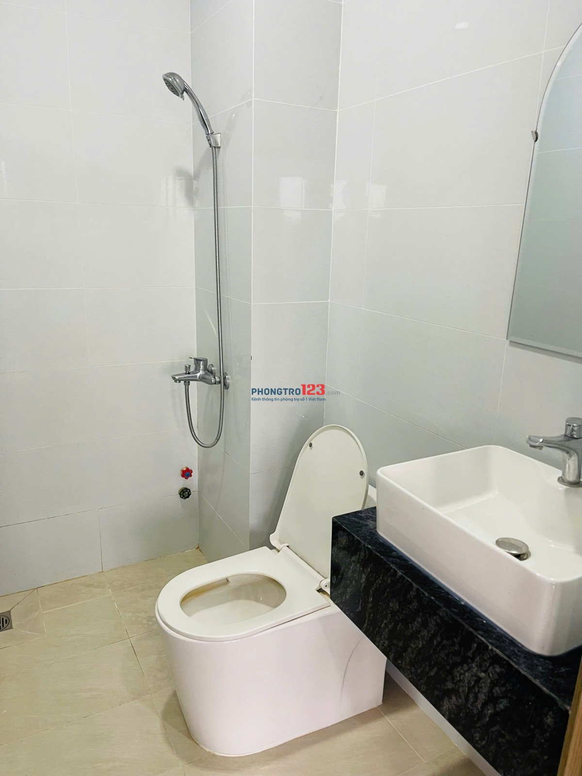 Cho thuê chdv gần citihome Cát Lái nt như hình, siêu rộng 30m2 Giá 4tr