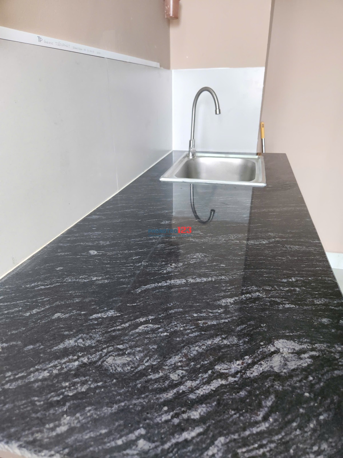 Phòng trọ cho SV UEH or Văn Hiến