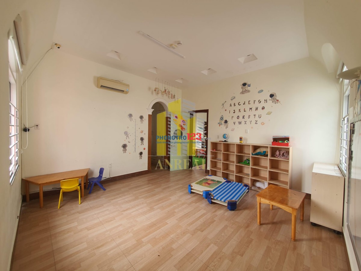 CHO THUÊ BIỆT THỰ GẦN VÕ TRƯỜNG TOẢN - CĂN GÓC HƠN 400M2 8 PHÒNG GIÁ 5000 USD