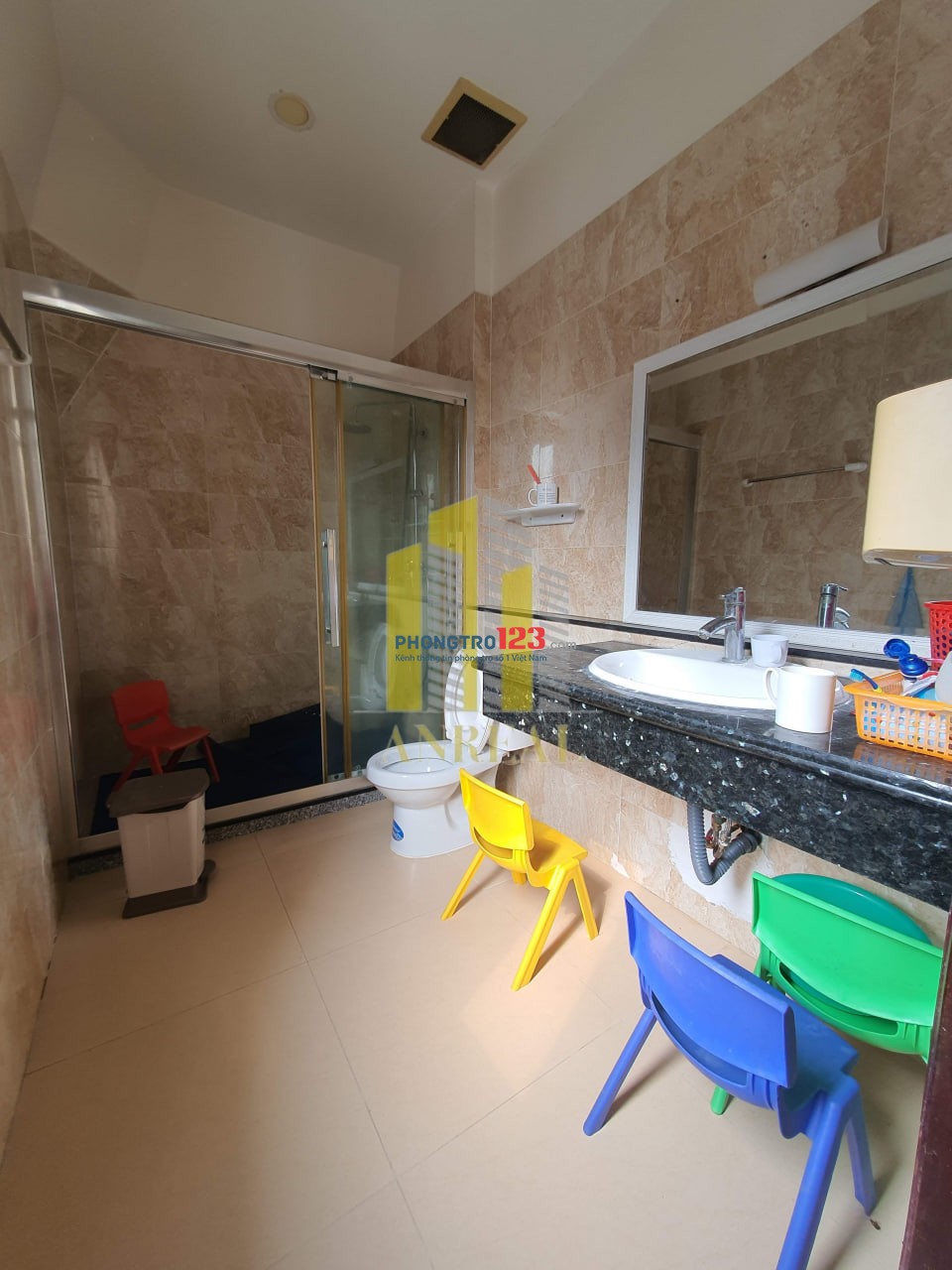 CHO THUÊ BIỆT THỰ GẦN VÕ TRƯỜNG TOẢN - CĂN GÓC HƠN 400M2 8 PHÒNG GIÁ 5000 USD