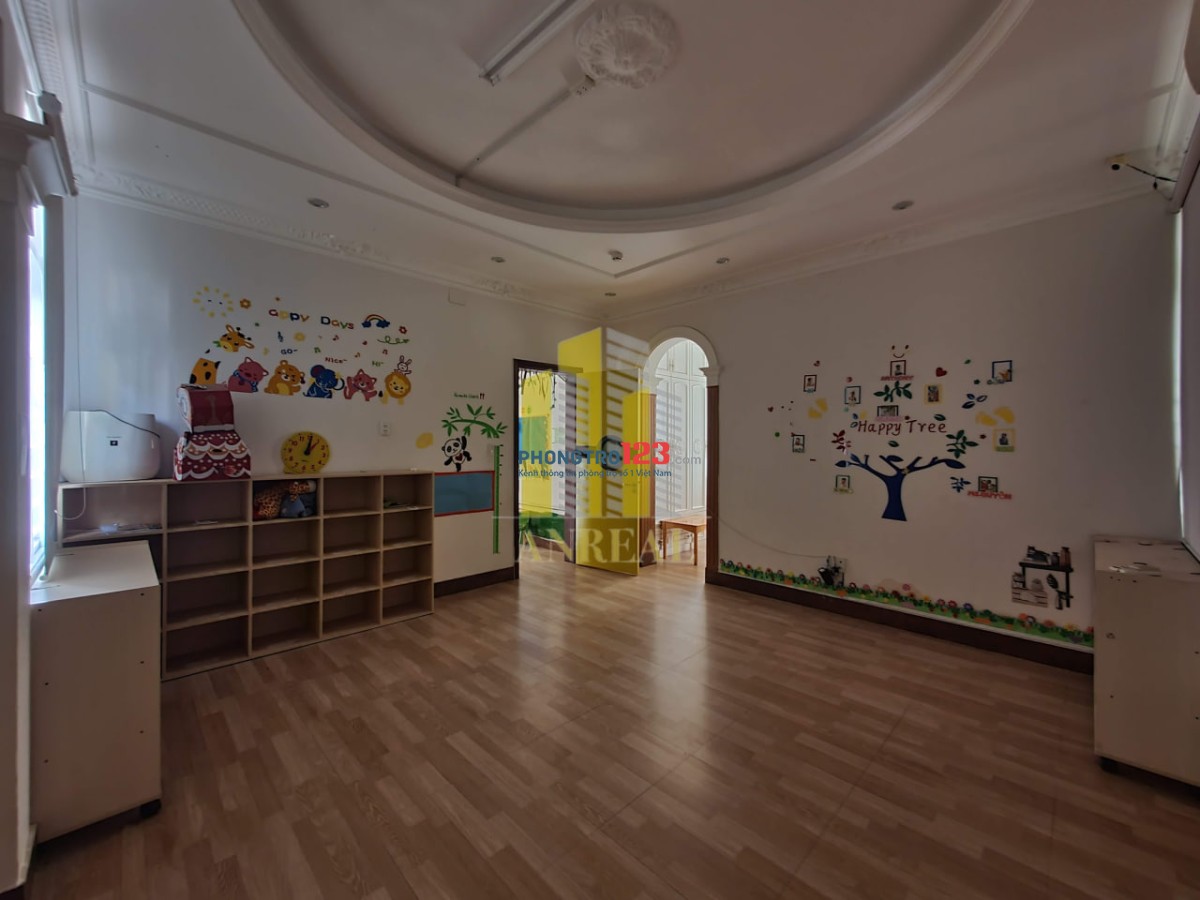 CHO THUÊ BIỆT THỰ GẦN VÕ TRƯỜNG TOẢN - CĂN GÓC HƠN 400M2 8 PHÒNG GIÁ 5000 USD