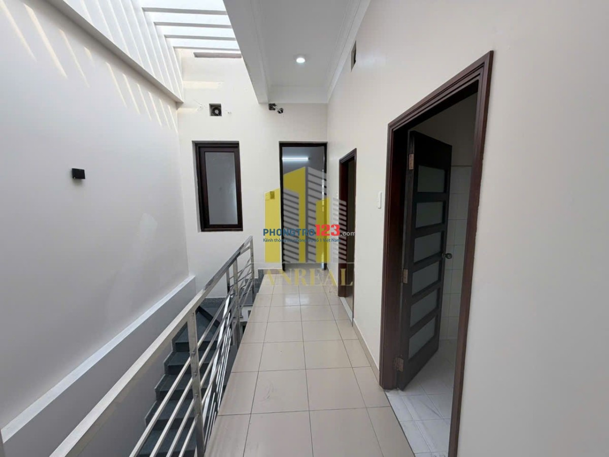 NHÀ ĐƯỜNG TRẦN NÃO 3 LẦU MỚI SƠN SỬA GIÁ 26 TRIỆU