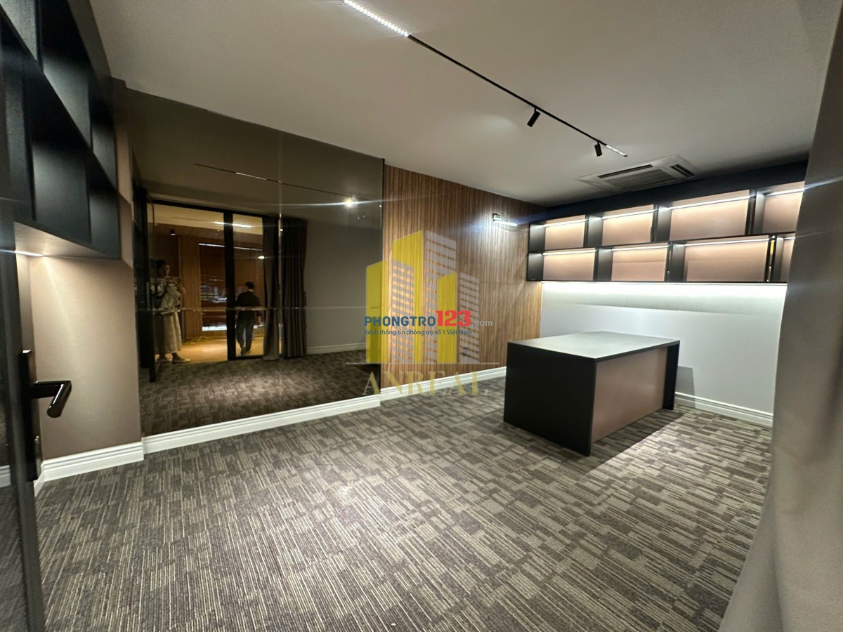 Cho Thuê Mặt Bằng Căn Góc Hiện Đại Ngang 10m Giá 42 Triệu