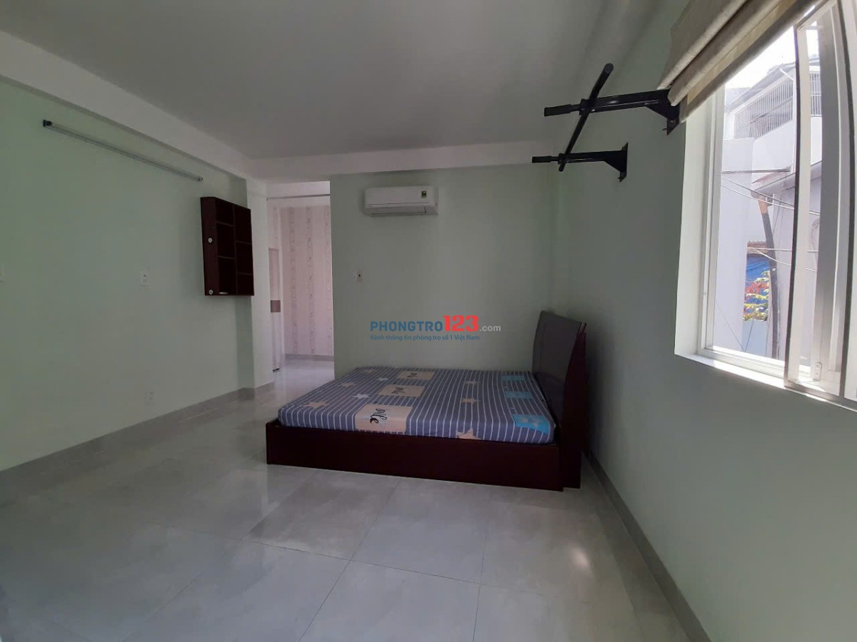 Cho thuê căn hộ mini có 1 PN nhỏ, 28 m2 Q.11, Thoáng mát, An ninh. cách cầu vượt Cây Gỗ 50m.