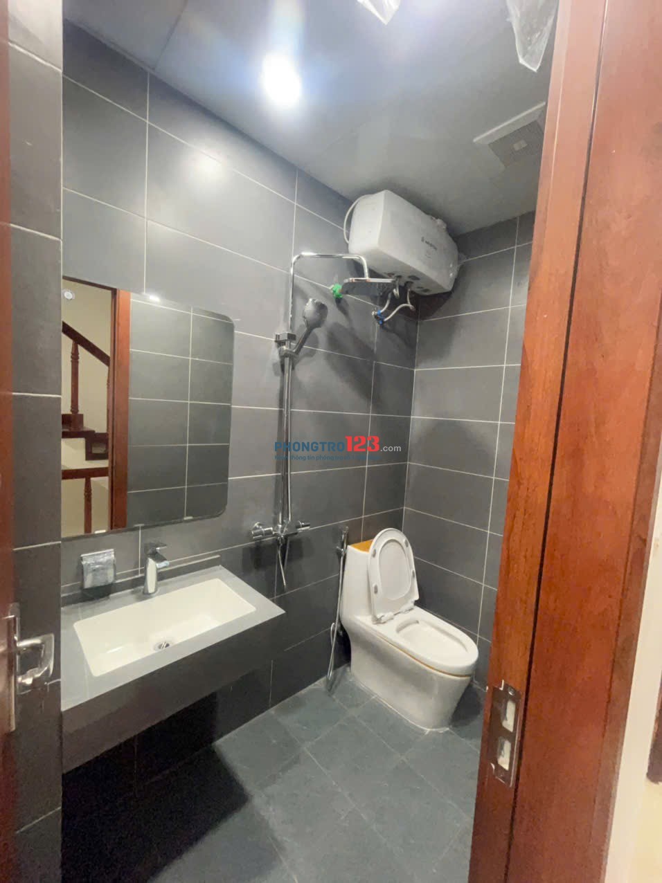 Cho thuê phòng ở giá từ 3tr5 - 4tr6 nội thất cơ bản giường tủ điều hoà quạt trần