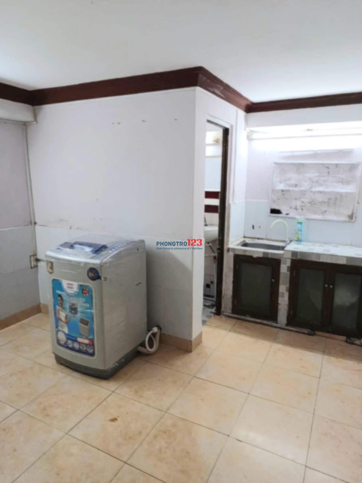 Cho thuê Duplex 2PN + 1 Trệt Bếp - Cửa Sổ Thoáng - Ung Văn Khiêm - Sát Bên ĐH Hutech