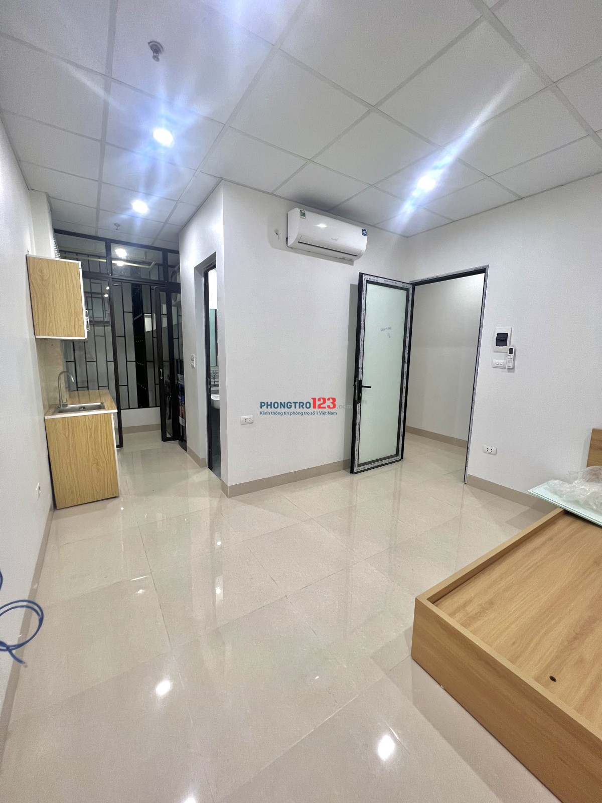 CHO THUÊ CCMN VĂN QUÁN MỚI XÂY FULL NỘI THẤT CƠ BẢN - CÓ THANG MÁY - GIÁ 4,x TR