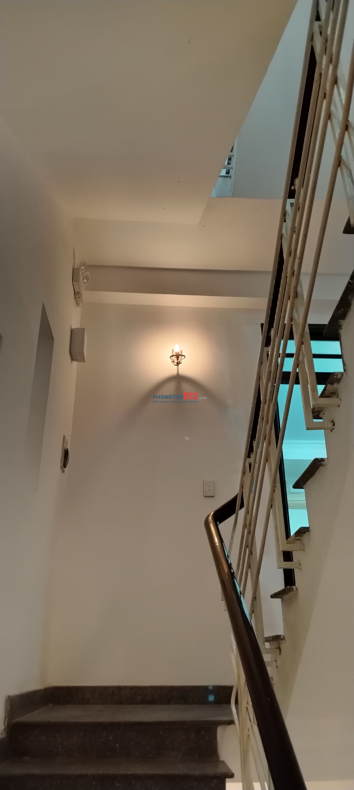 Căn hộ mới độc lập đầy đủ tiện nghi giữa lòng thành phố đi đâu cũng tiện.