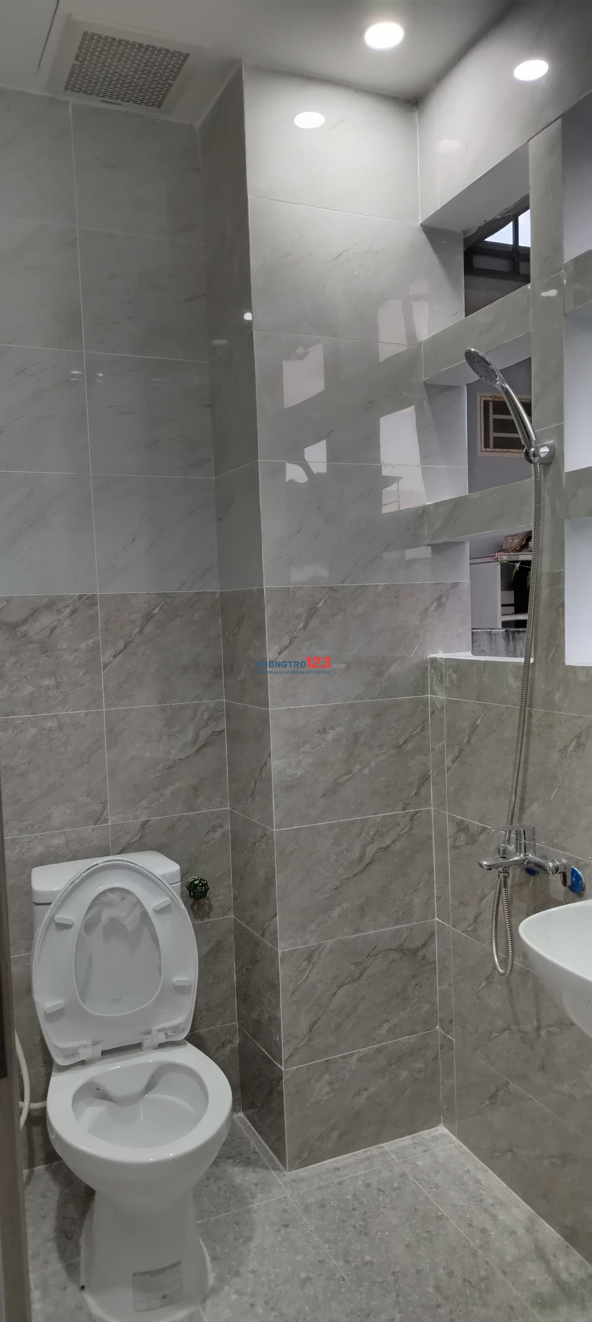 Căn hộ mới độc lập đầy đủ tiện nghi giữa lòng thành phố đi đâu cũng tiện.