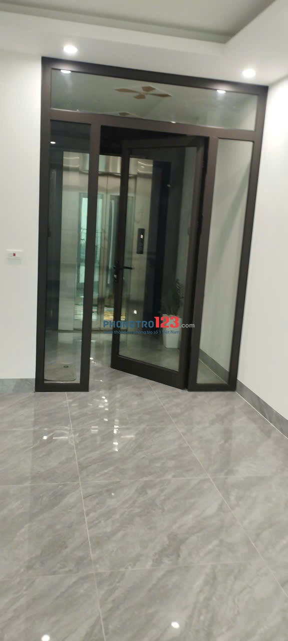 Chính chủ cho thuê phòng 35m2 ( 4.5trieu) sau bến xe yên nghĩa, oto tránh, đó ngày đêm.