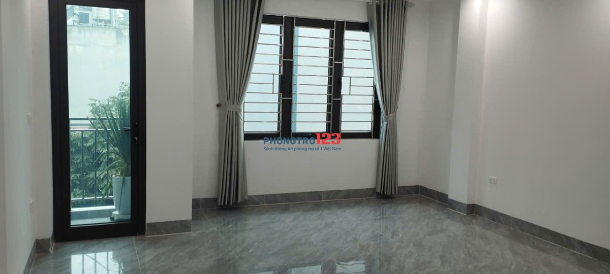 Chính chủ cho thuê phòng 35m2 ( 4.5trieu) sau bến xe yên nghĩa, oto tránh, đó ngày đêm.