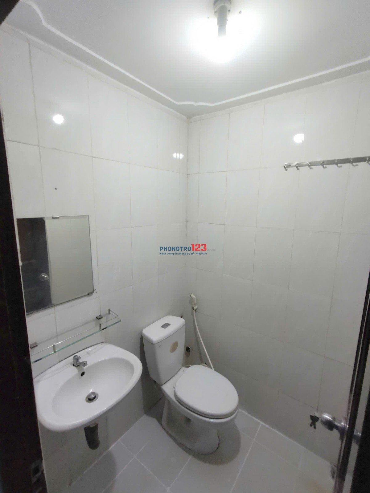 Cho Thuê Phòng Trọ Tô Hiến Thành Quận 10 - Gần Sư Vạn Hạnh, Đối Diện Big C - Tặng Lì Xì 500K