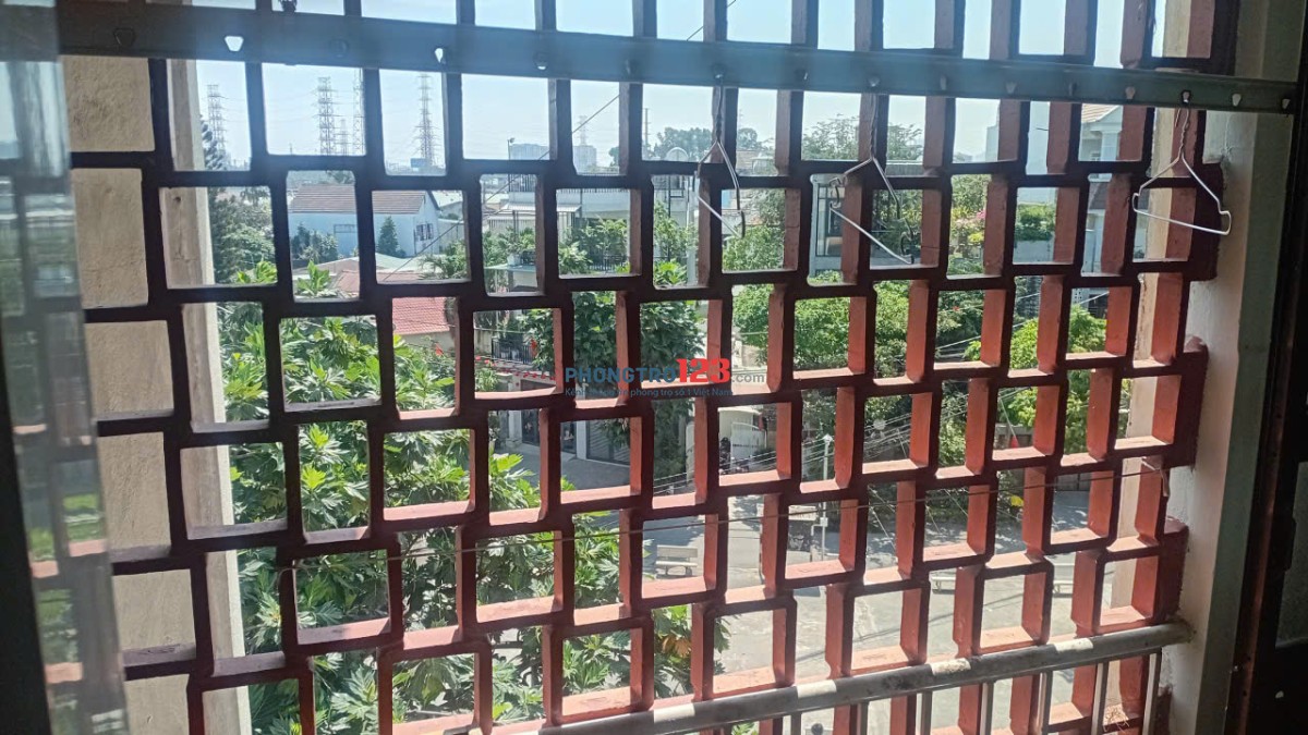 Cho thuê căn hộ dành cho gia đình 6 người khu cư xá điện lực Thủ Đức, yên tĩnh, an ninh. Gần Metro.