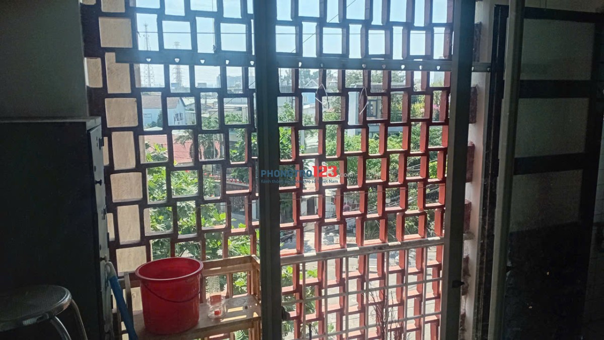 Cho thuê căn hộ dành cho gia đình 6 người khu cư xá điện lực Thủ Đức, yên tĩnh, an ninh. Gần Metro.