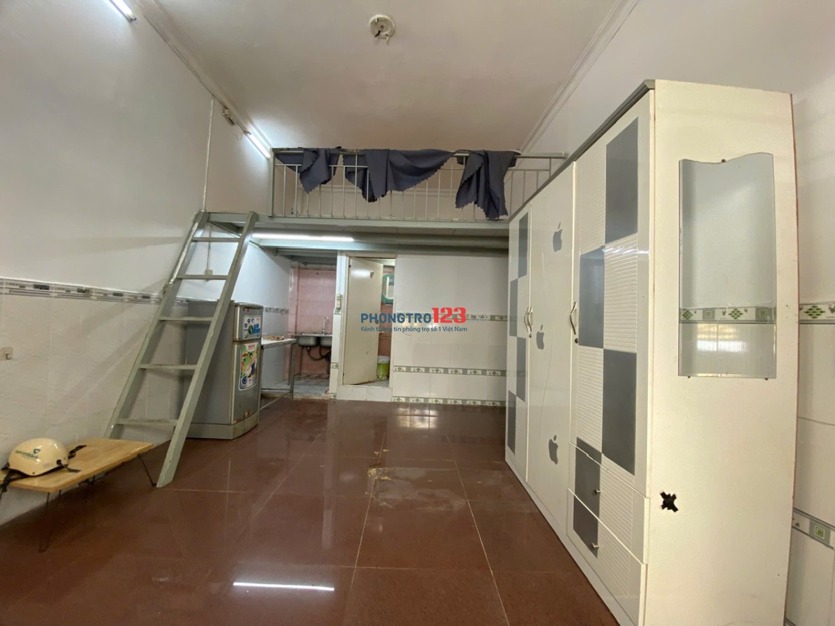 Cho thuê phòng trọ giá rẻ, full nội thất, ở được 3-4 bạn hoặc gia đình.