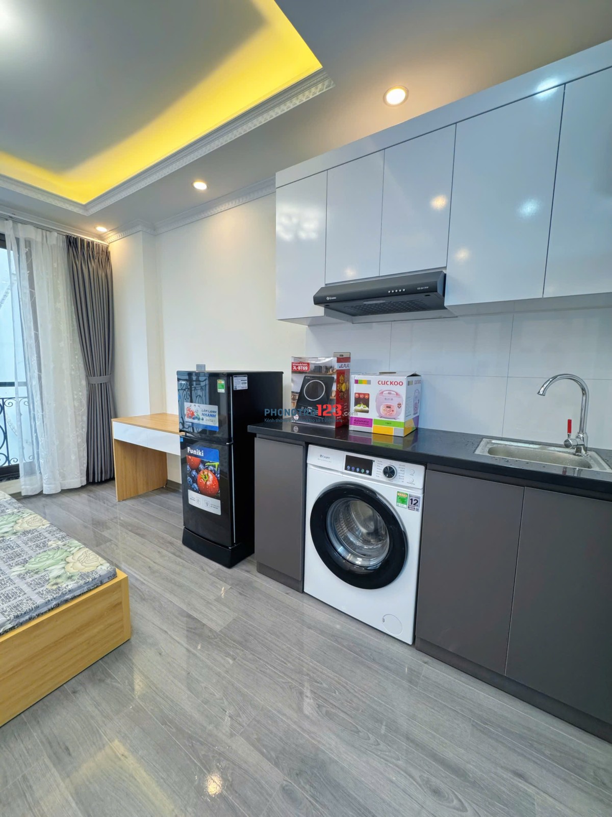  CHO THUÊ PHÒNG STUDIO BAN CÔNG – FULL ĐỒ – BA ĐÌNH – GIÁ CHỈ 5TR8