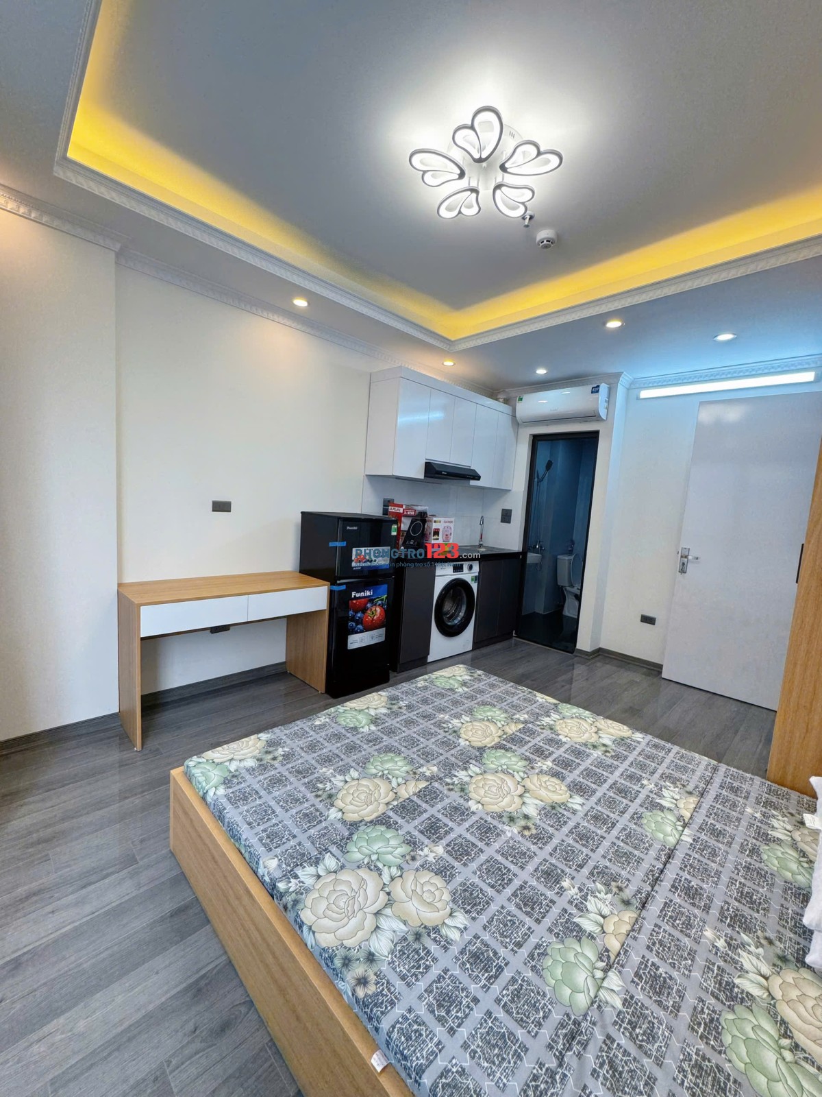  CHO THUÊ PHÒNG STUDIO BAN CÔNG – FULL ĐỒ – BA ĐÌNH – GIÁ CHỈ 5TR8