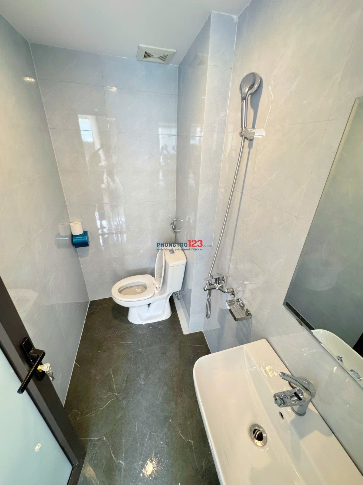  CHO THUÊ PHÒNG STUDIO BAN CÔNG – FULL ĐỒ – BA ĐÌNH – GIÁ CHỈ 5TR8