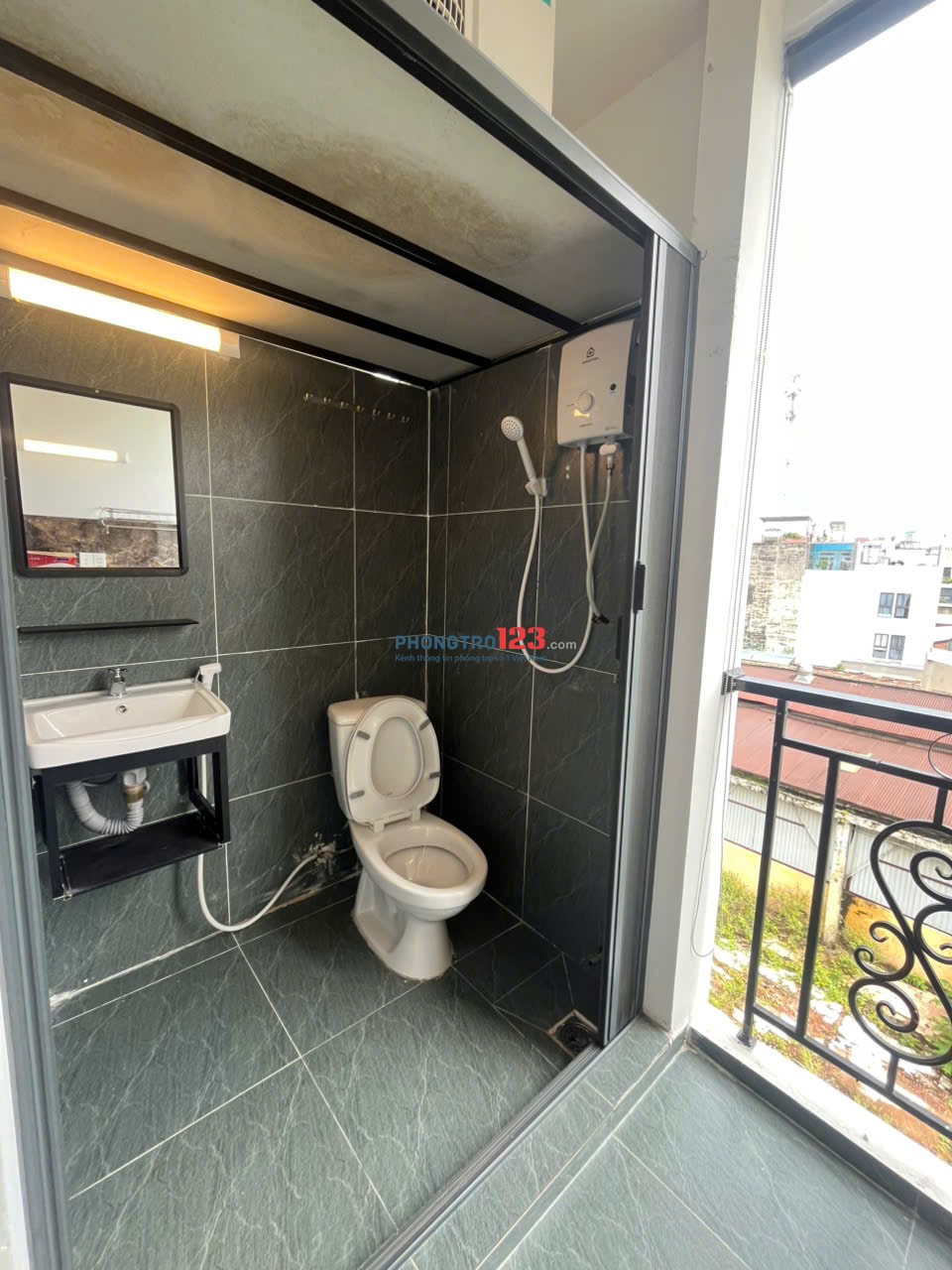 KHAI XUÂN VỚI CHIẾC PHÒNG BANCOL SIÊU CHILL , NGAY VƯỜN LÀI - TÂN PHÚ