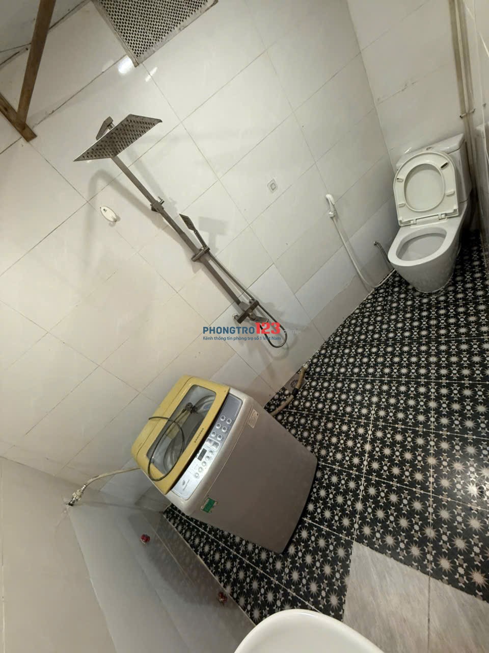 Cho thuê phòng trọ dưới trệt. Trần Đình Xu. Q1