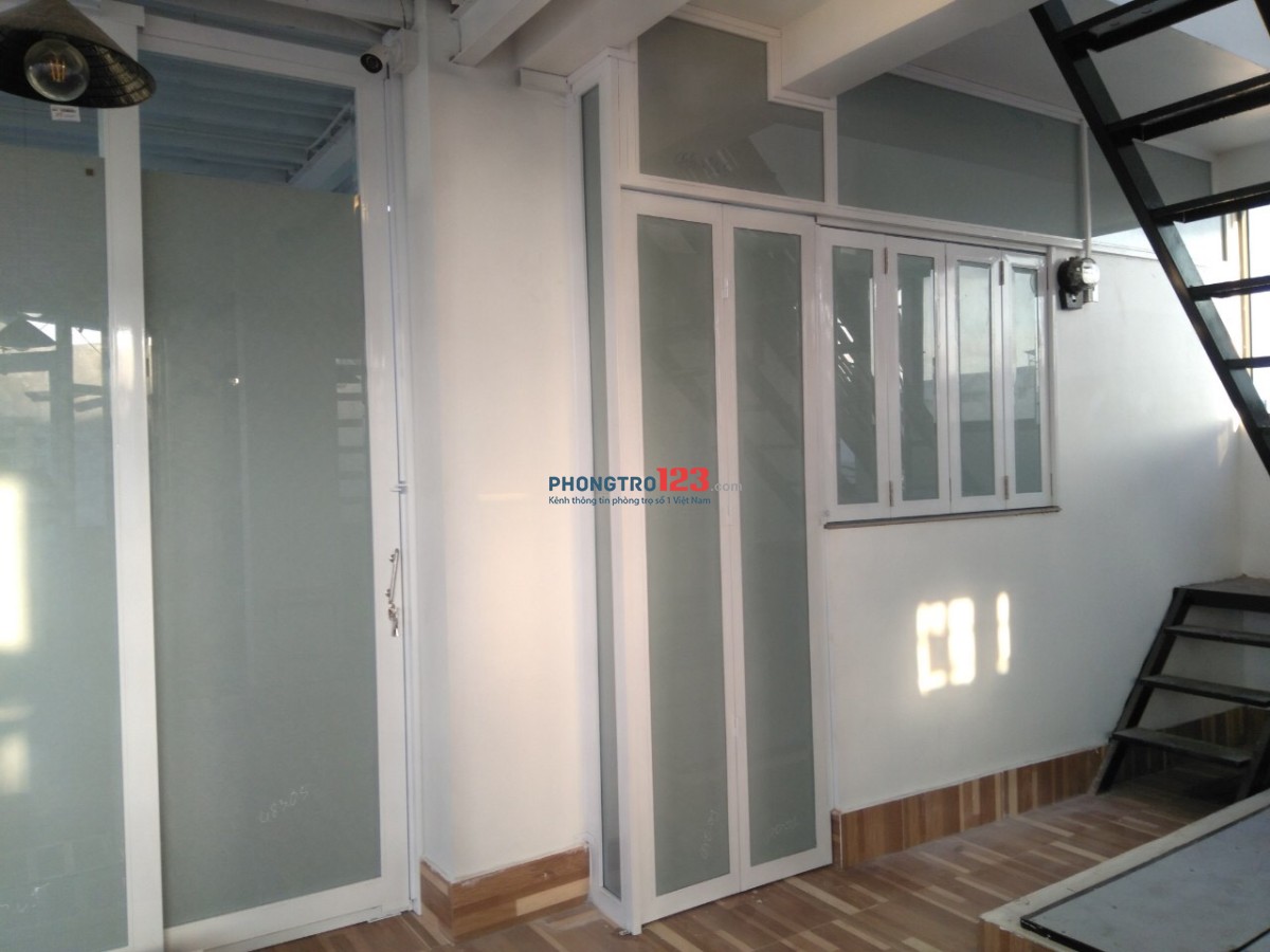 Phòng mới sửa , trống ,an ninh tốt , gần chợ , cho thuê lâu dài