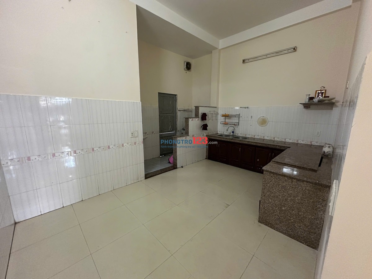 Cho thuê nhà nguyên căn để làm văn phòng hoặc kinh doanh buôn bán