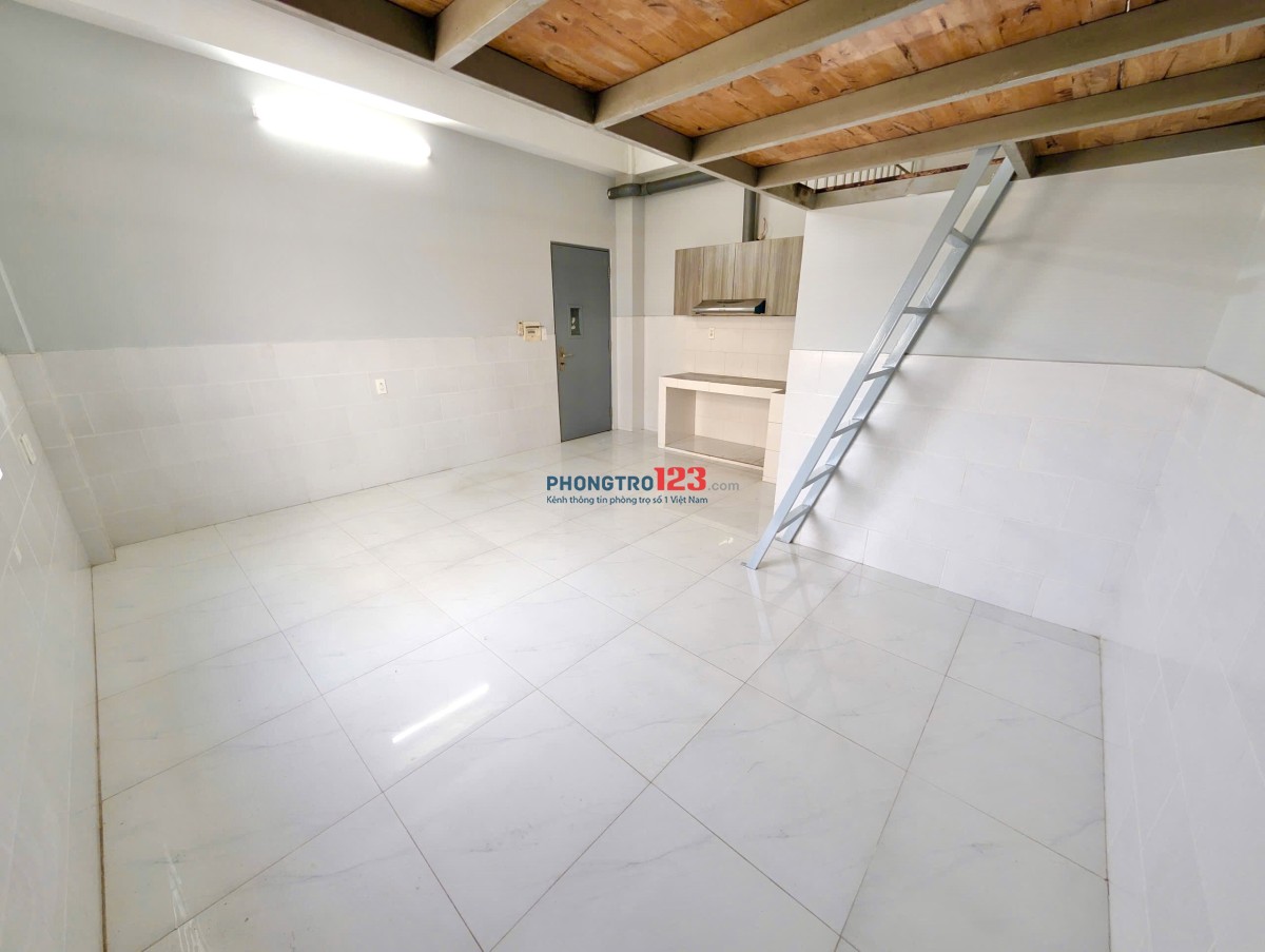 PHÒNG TRỌ GÁC CAO 30m2 - 4P RA ĐẠI HỌC KIẾN TRÚC, SPKT FULL TIỆN NGHI