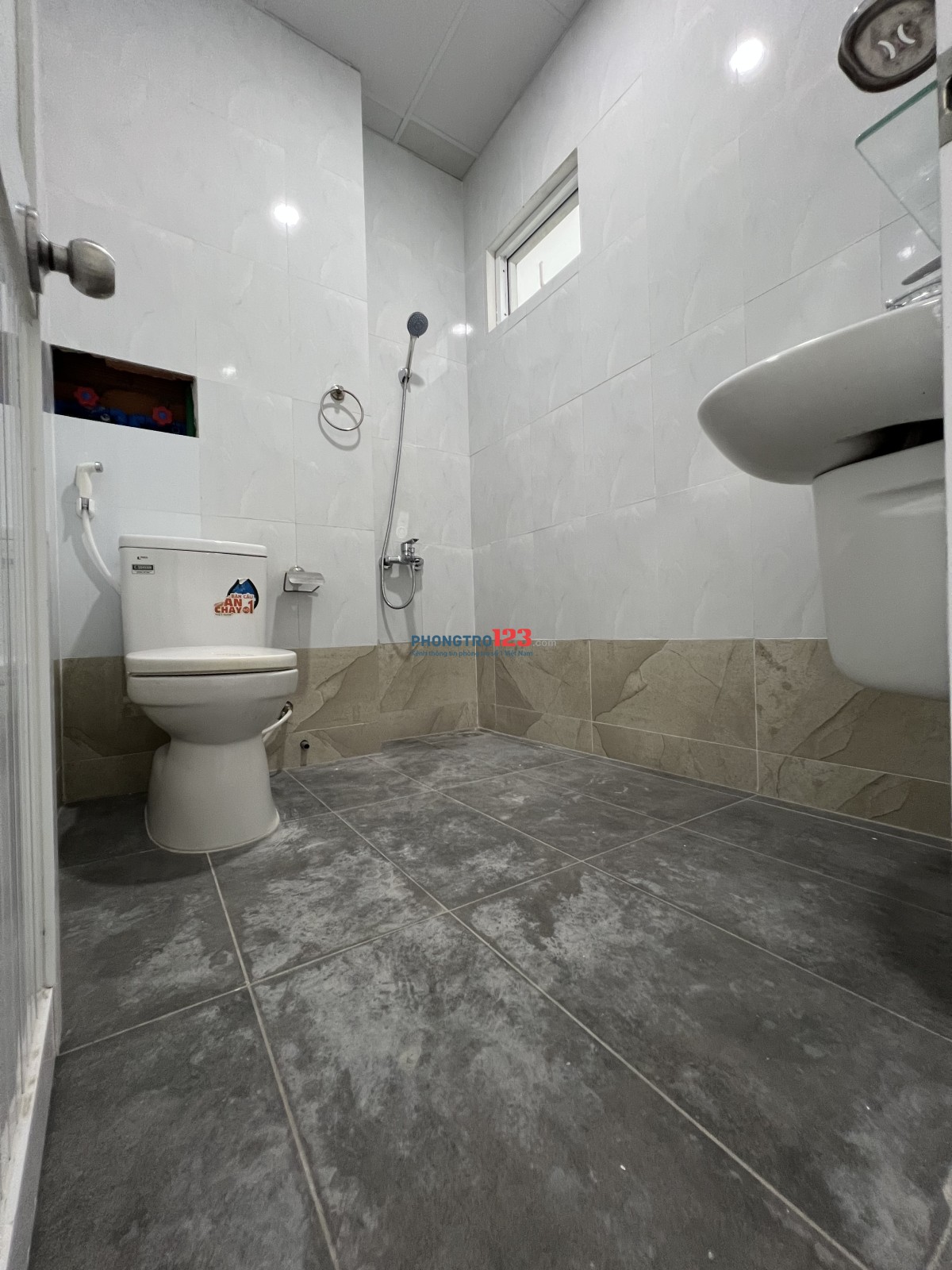 Nhà trọ giá rẻ thuận tiện đi lại phường 8, Gò Vấp