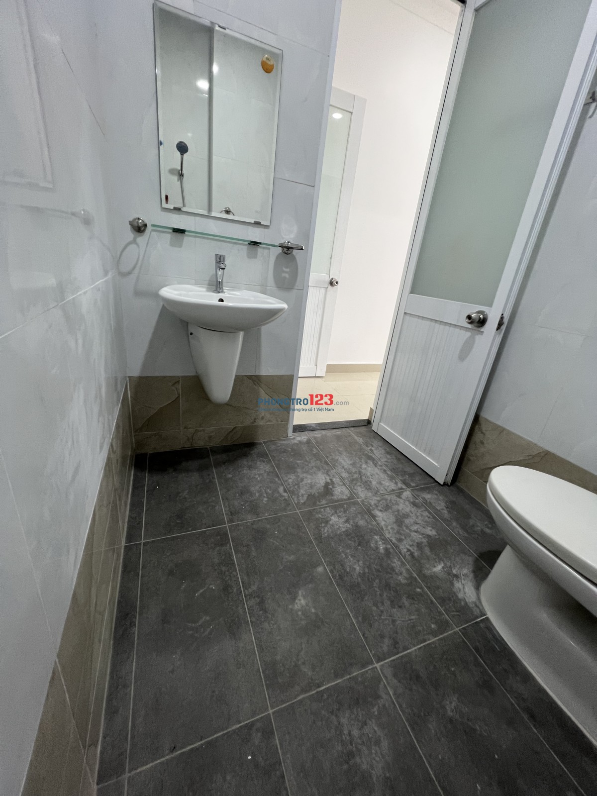 Nhà trọ giá rẻ thuận tiện đi lại phường 8, Gò Vấp