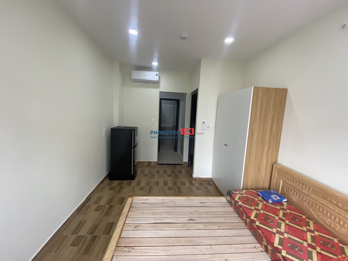 Cho thuê chdv gần citihome Cát Lái full nt cửa sổ 3tr8, ban công 4tr